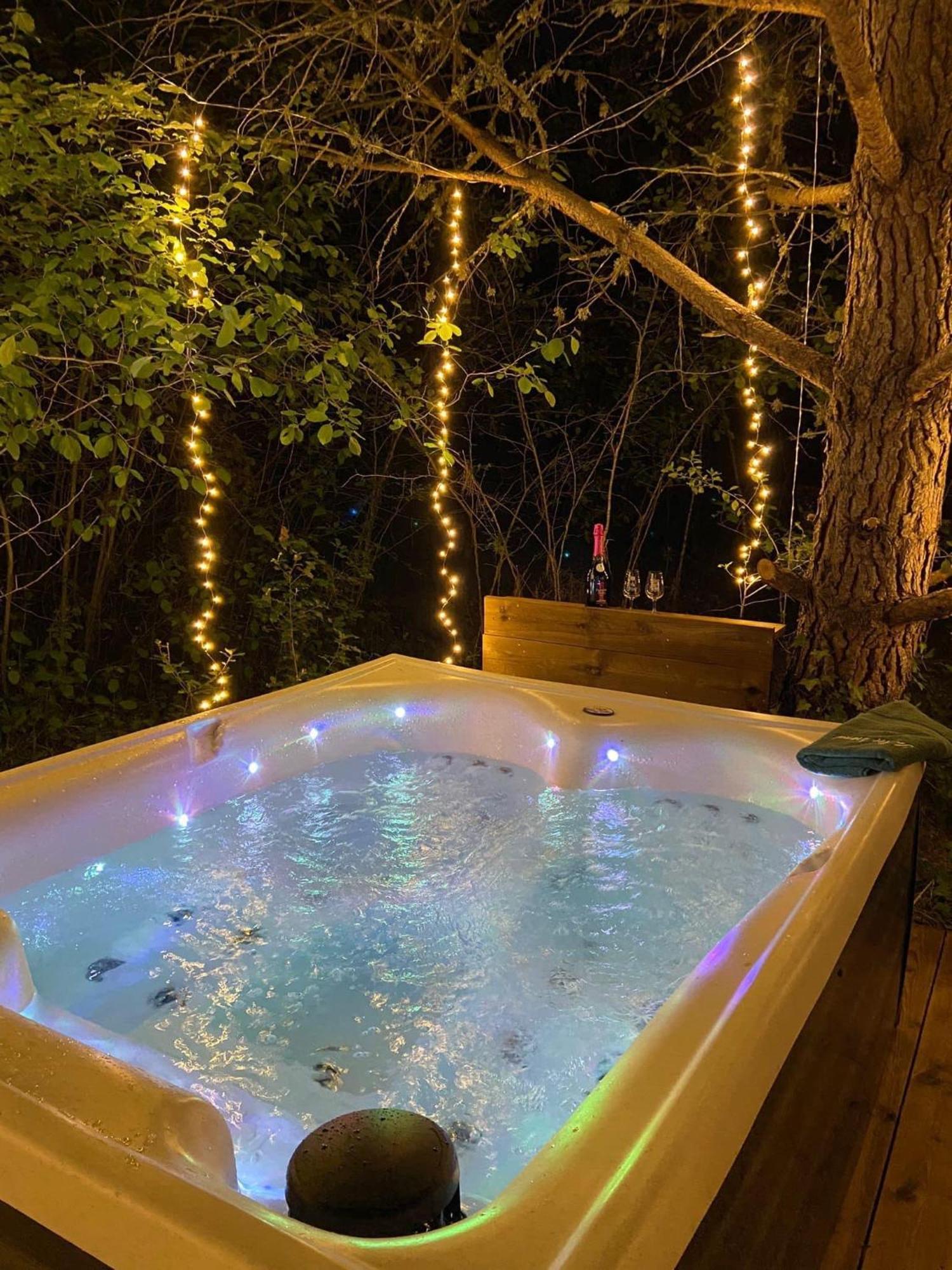 Camping Ecovillage Soleil Du Pibeste Agos-Vidalos Bagian luar foto