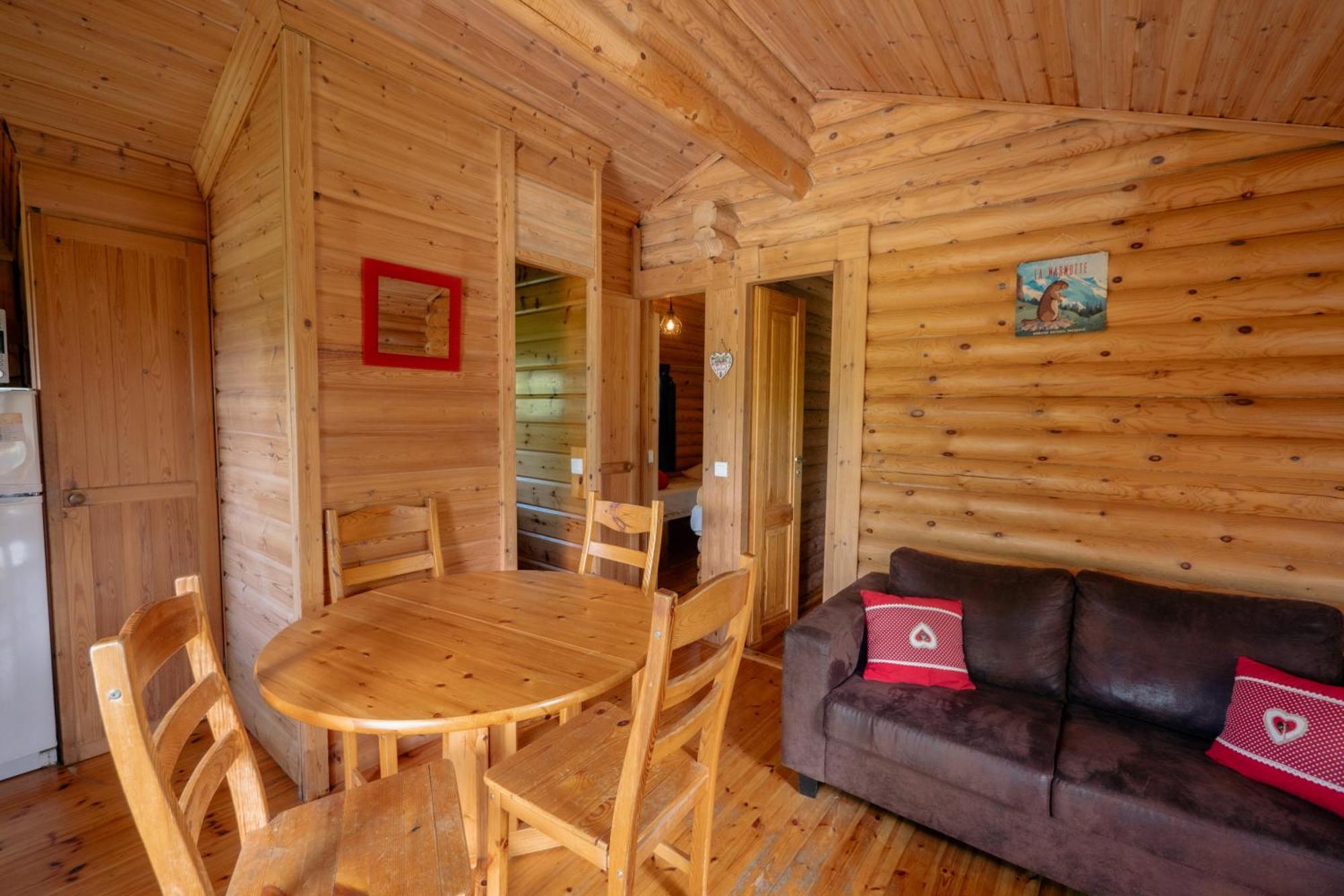 Camping Ecovillage Soleil Du Pibeste Agos-Vidalos Bagian luar foto